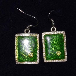 Boucle d'oreille métal verte Boucle d'oreille métal verte
