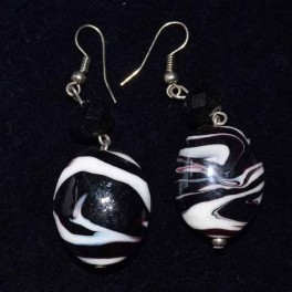 Boucle d'oreille résine noire Boucle d'oreille résine noire
