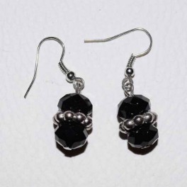 Boucle d'oreille résine noire Boucle d'oreille résine noire