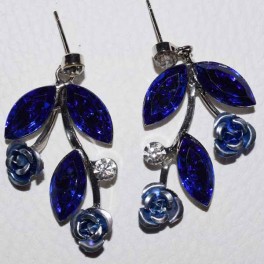 Boucle d'oreille strass fleur bleue Boucle d'oreille strass fleur bleue