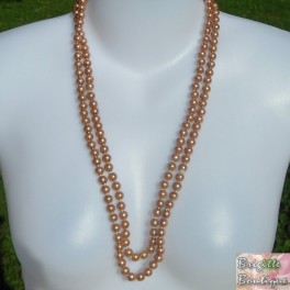 Collier perles de verre blanche