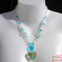 Collier résine bleu turquoise